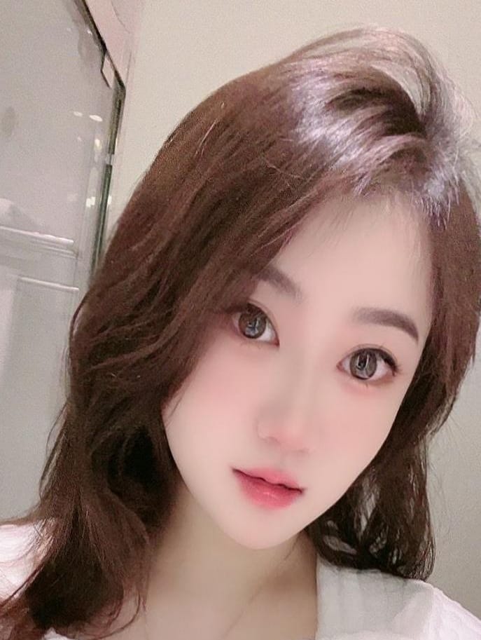 年轻胸大肤白 体贴温柔